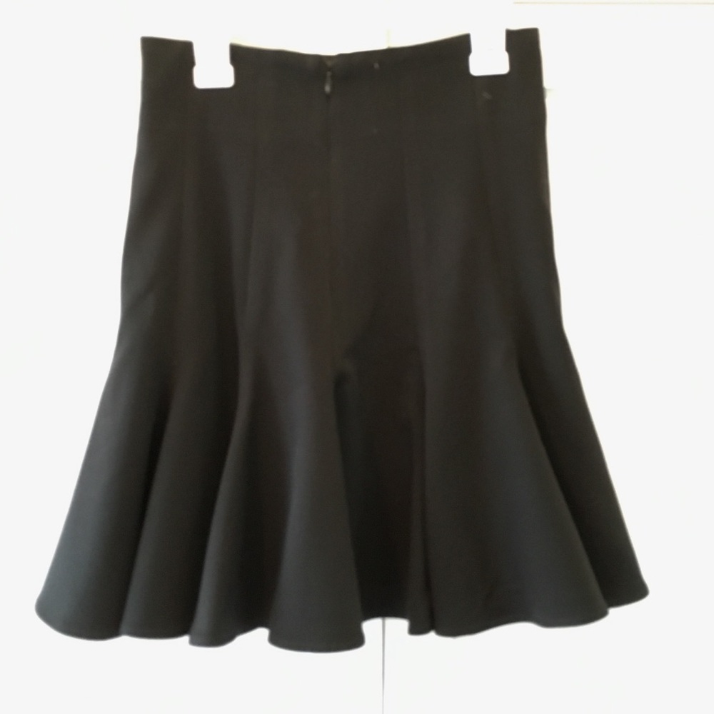 Forever 21 Classic Black Tulip Skirt, sz XS